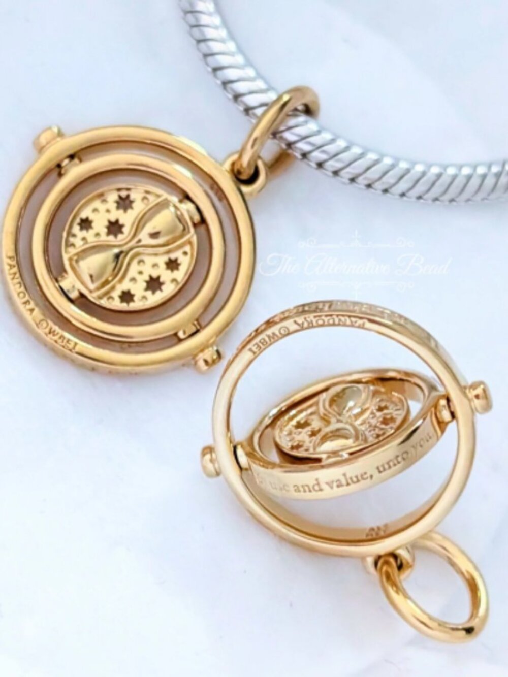 New Pandora S925 ALE Harry Potter Time Turner Gold Tone Dangle Charm 369174C00